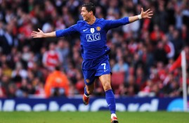 多米体育app官方下载-Karsa回归赛场，赛况扑朔迷离首场状态亮眼，美国队观众沸腾！